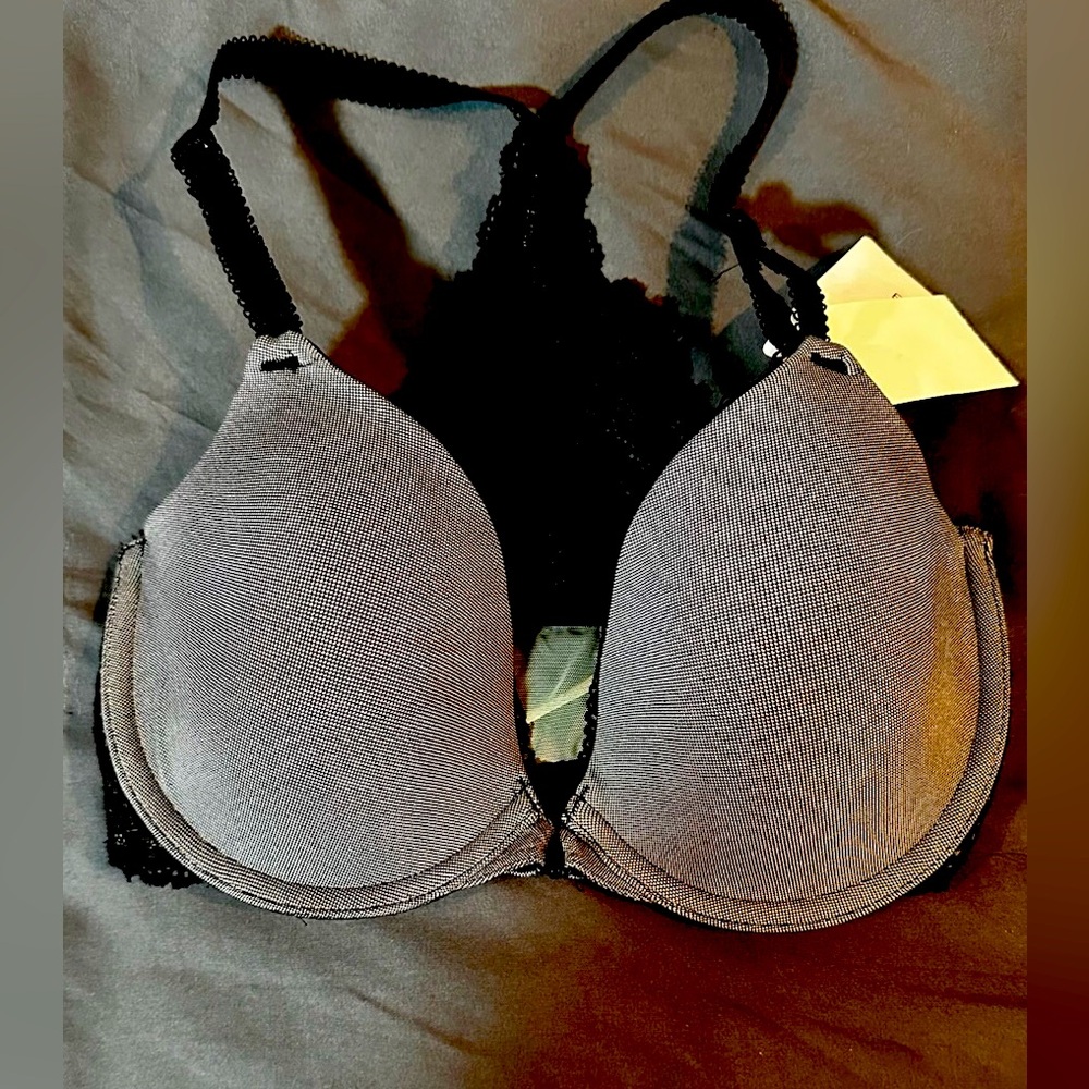 b.tempt'd by Wacoal b. Charming Front Close Lace Bra 953332 GRAY SIZE 30DD